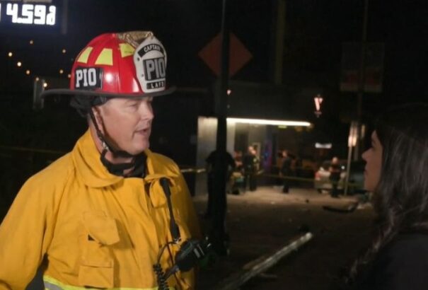 Autó hajtott a tömegbe egy Los Angeles-i klub előtt – 30 sérült, a sofőrt meglincselték