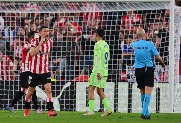 Történelmi újítás jöhet a La Ligában: edzői challenge-rendszert vezetnének be