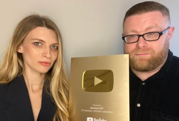 A mintademokrácia Ukrajnában kényszersoroztak egy újságírót, mert kritizált egy képviselőt