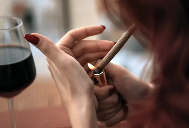 A szlovákiai polgárok havonta több mint 60 eurót költenek alkoholra és dohányzásra