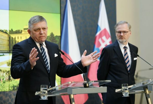 Robert Fico: Csehország tartsa tiszteletben Szlovákia nemzeti érdekeit