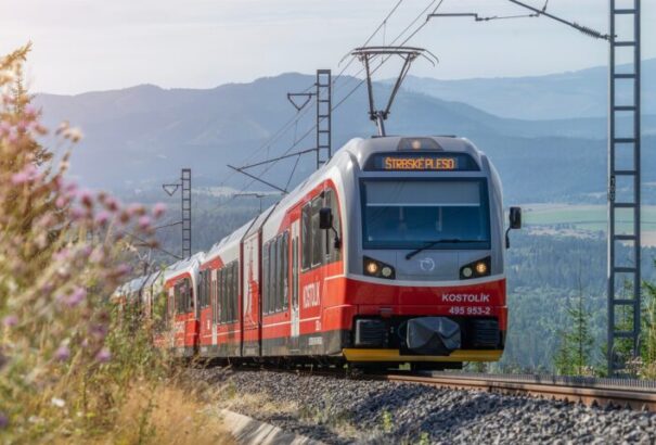 A ZSSK hamarosan egyszerűsíti az utazást a nyugdíjasok és diákok számára, a nullás jegyekre már nem lesz szükség
