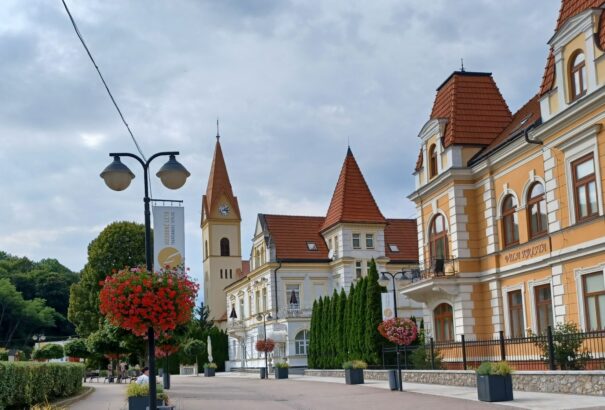 Trencsénteplic a festői fürdőváros, magyar vonatkozású értékekkel