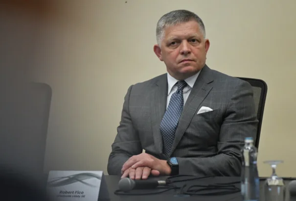 Fico: A parlamentnek foglalkoznia kell a választások befolyásolásának gyanújával