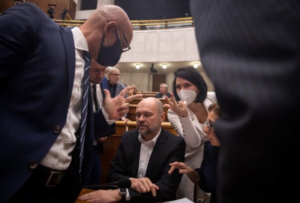 Sulíkot kitagadták az SaS-ból, teljes progresszív fordulatot látunk. Ki fog ebből profitálni?