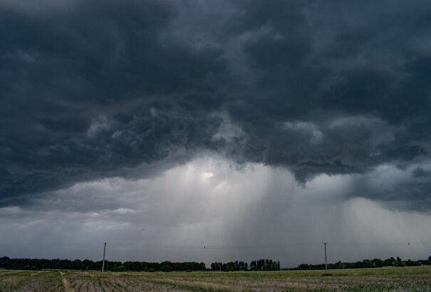 Ítéletidő jön – Pozsonyt már elérte, hamarosan országszerte leszakad az ég