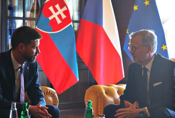 Gázjátszmák: Miért támogatja Csehország a szlovák progresszív ellenzéket? Több százmillió oka is van rá