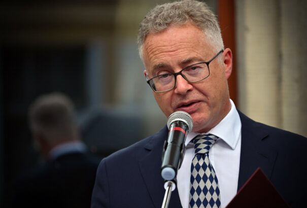 London megküldte az első hivatalos információkat a választási bevatkozásról