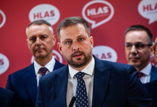 Šaško: Törvényesen szüntettük meg a mentőállomásokra kiírt pályázatot