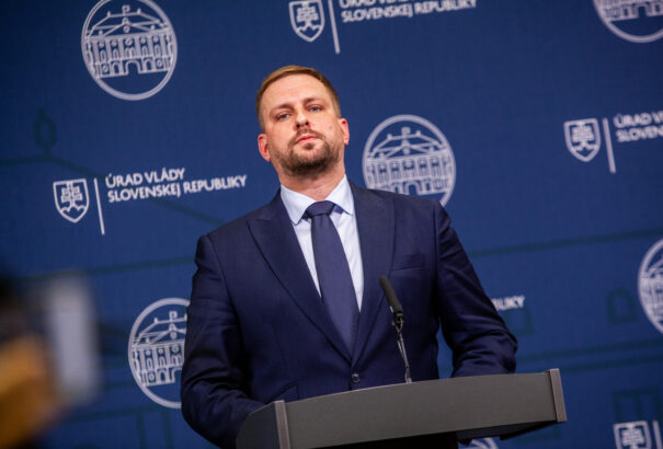 Szerdán tárgyal a parlament az egészségügyi miniszter leváltásáról