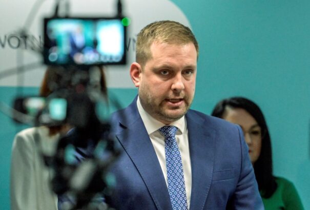 Lemondott a szlovák mentőszolgálat operatív központjának vezetője