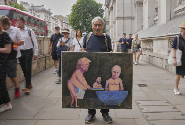 Micskó András: Brit politikai manőverek a Trump–Putyin találkozó előtt