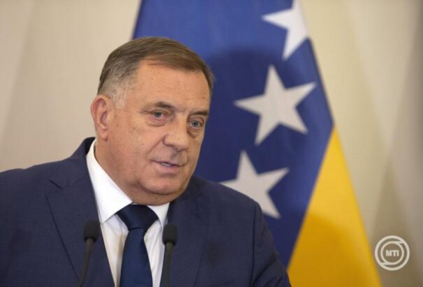 Milorad Dodik: nem megyek sehova