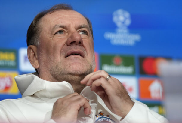 Pattanásig feszült a helyzet a Slovannál: Weiss újabb kiállítása után a szurkolóknál is elszakadt a cérna