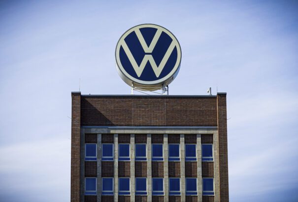 Botrány: olcsó kínai gumik kerülnek a drága Volkswagenekre