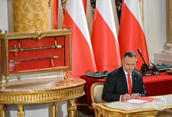 Megvétózott újabb három jogszabályt az új lengyel elnök, köztük az ukránok tartózkodását szabályozó törvénymódosítást