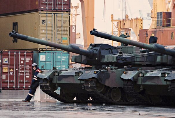 Lengyelország háborúra készül? A kontinens legnagyobb tankhadseregét építi ki