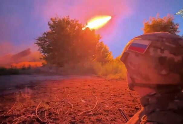 Háború Európában: Nagy a baj Pokrovszknál, Zelenszkij két kérdésben kikosarazta az oroszokat