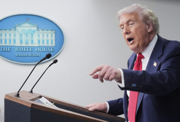 Trump újrarajzolná Putyinnal Ukrajna térképét