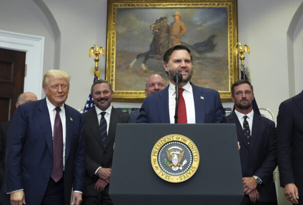 A Vance család kajaktúrája miatt megemelték az Ohio folyó vízszintjét