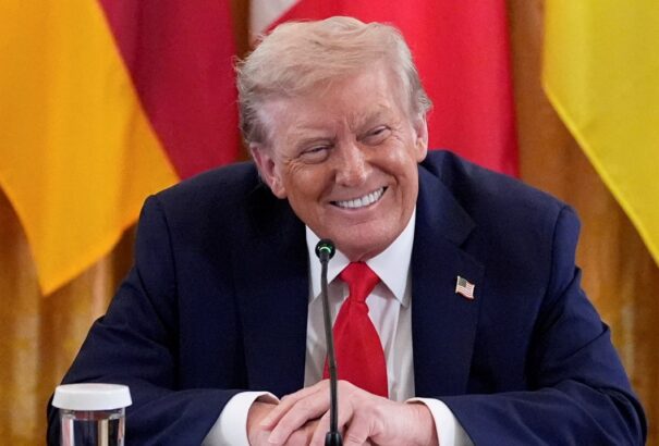 Trump beszédes fotót tett közzé: Így néz ki Európa, amikor nem osztanak neki lapot