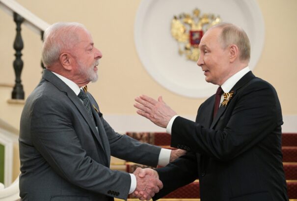 Vlagyimir Putyinnal telefonált a brazil elnök