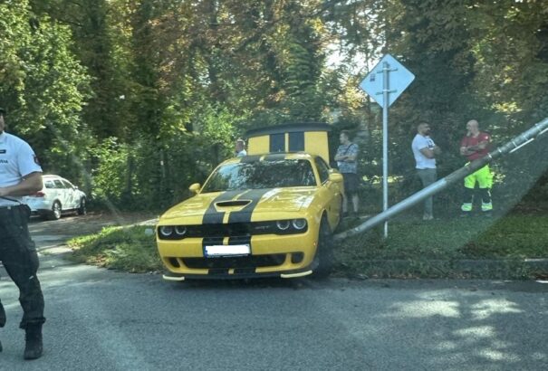 Nem akármilyen gépkocsival szenvedett közlekedési balesetet a Szlovák Titkosszolgálat vezetője