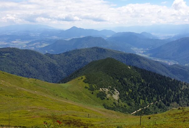 Turistaszámlálás a szlovákiai hegyekben: kiderült, mely helyszínek a leglátogatottabbak. Mi előzte meg a Tarajkát?