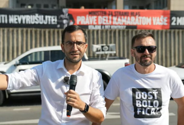 A Slovensko mozgalom szerint a mentőautó-tender lezárult