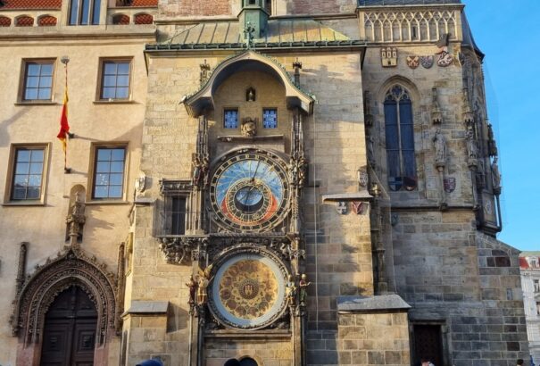 Az ANO továbbra is vezet a cseh pártpreferenciákban, erősödik az SPD