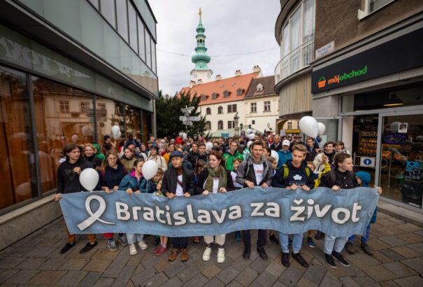 „Pozsony az életért” – A meg nem született gyermekek jogaiért tüntettek több ezren a fővárosban