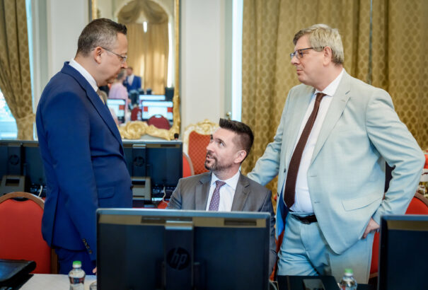 A Smer minisztere spórolásra készül a bíróságokon és a börtönökben