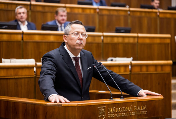 A munkáltatók arra kérik az államfőt, hogy küldje vissza a konszolidációs csomagot a parlamentbe