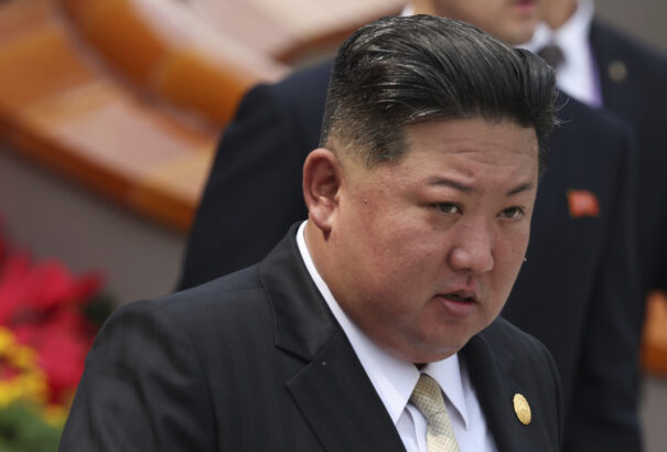 Kim Dzsongun nyom nélkül: így tüntetik el a diktátor fizikai jelenlétének minden jelét