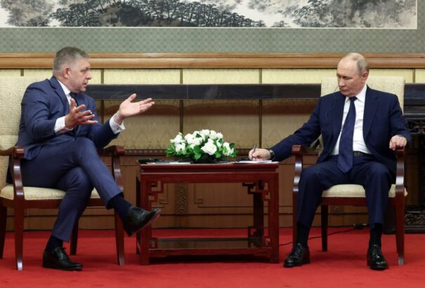 NMS-felmérés: végletekig megosztott a szlovákiai társadalom Fico külpolitikája kapcsán