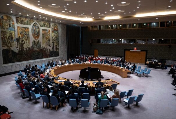 Veszélyes játszma: Putyinnal takarózva kiáltottak háborút az ENSZ BT rendkívüli ülésén