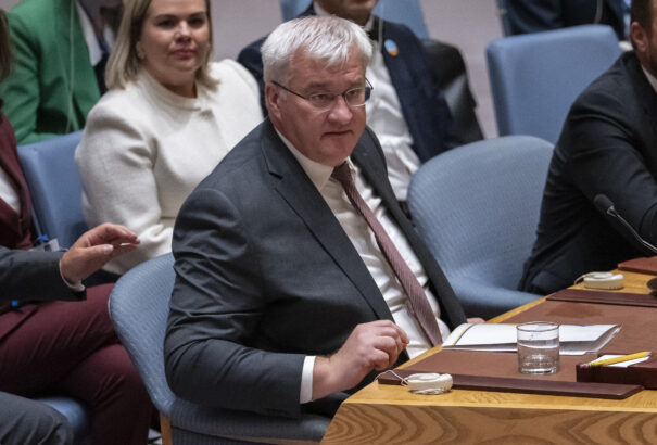 Kijev fokozza a feszültséget: pénteken kitiltottak három magyar katonatisztet Ukrajnából