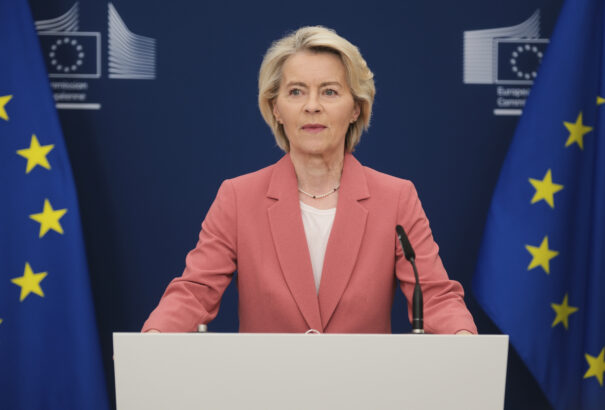 Von der Leyen: Európa tervet készít a többnemzetiségű egységek Ukrajnába küldésére