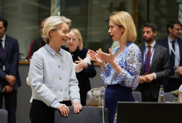 Felfoghatatlanul nagy összegeket költ el az EU fegyverkezésre