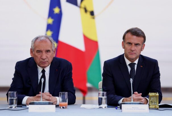 Bizalmi szavazás előtt: a francia kormányfő azt kérte, mindenki a lelkiismerete szerint szavazzon, ne párthovatartozás szerint