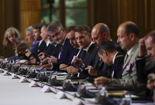 Macron bemondta: Európa kész biztonsági garanciákat nyújtani Ukrajnának