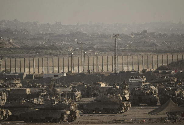 „Gáza lángokban áll” – Izrael éjjel légicsapásokat mért a Hamász gázavárosi állásaira