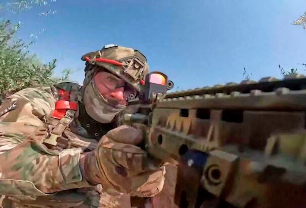 Vlagyimir Putyin 300 ezer katonát toborzott. Már egy NATO elleni támadásról pletykálnak