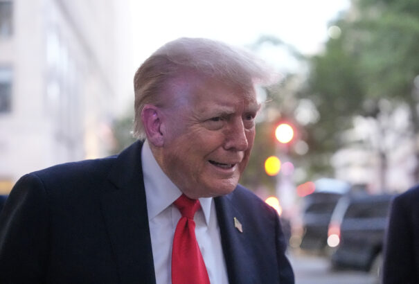 Trump kész kiterjeszteni a vámokat az orosz olaj vásárlóira