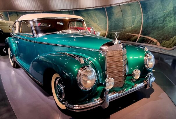 Autóeladások Európában: mely márkák emelkednek és melyek csökkennek?