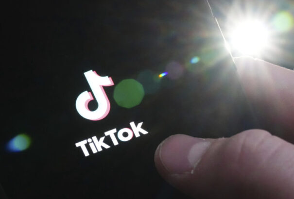 Az USA és Kína megállapodott a népszerű TikTok működésének folytatásáról
