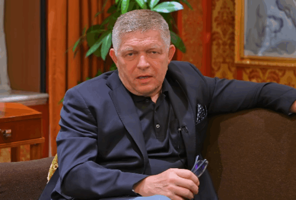 Fico: Hibának tartom, hogy az EU-országok figyelmen kívül hagyták a kínai ünnepségeket