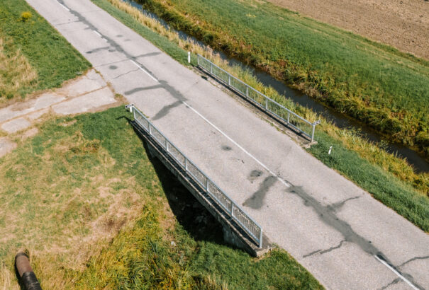 Megújul az Aszódi-csatorna feletti híd Gútánál