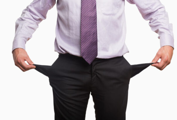 Rekordszámú személyi csődöt jelentettek augusztusban Szlovákiában – a statisztikákban egy 88 éves hajléktalan is megjelent