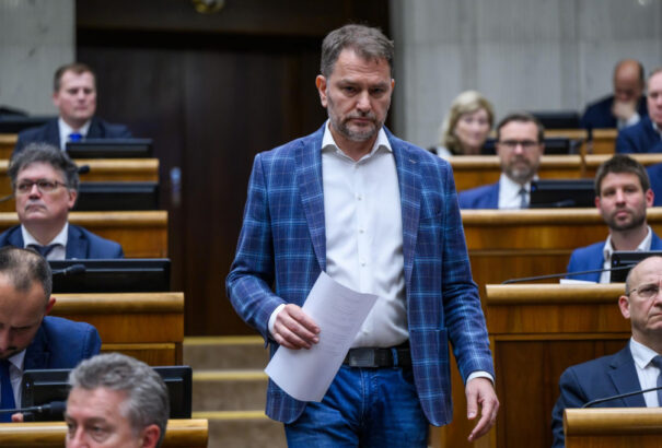 Krátkyt kizárták a Slovensko frakciójából, Krajčít bent akarják tartani